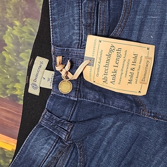 Democracy Ab Technology Skinny Ankle Jeans Size 4 NWT - Picture 4 of 6